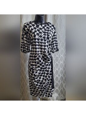 Plus-Size White & Black Ruched Side Waist Dress